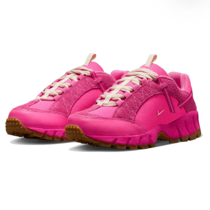 Nike - Air Humara x Jacquemus